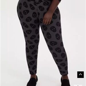 Torrid Pixie Skinny Studio Luxe Ponte High-Rise Flocked Print Pant